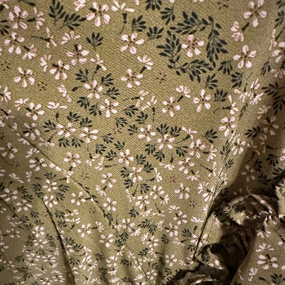 Olive floral dress - Picture 4 of 9